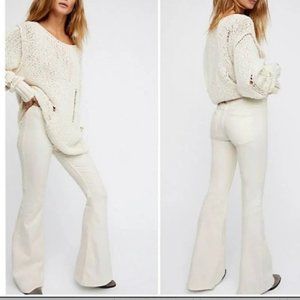 Free People Ivory White Penny Pull-On Flare Leg Mid Rise Jeans sz: 26 Elastic